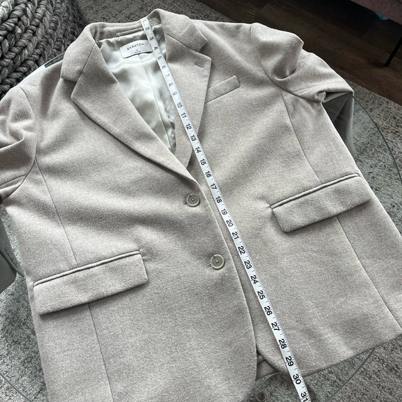 Size 2M/L Rare Aritzia Babaton Vogue Blazer Jacket Fall Winter - Picture 8 of 9